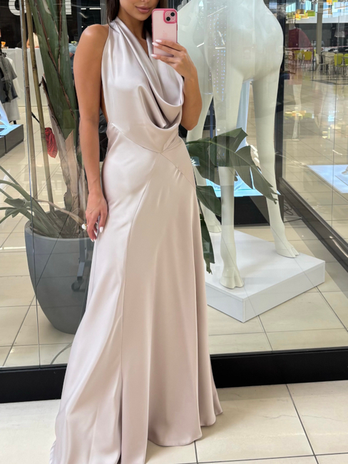 Long dress with open back - Beige