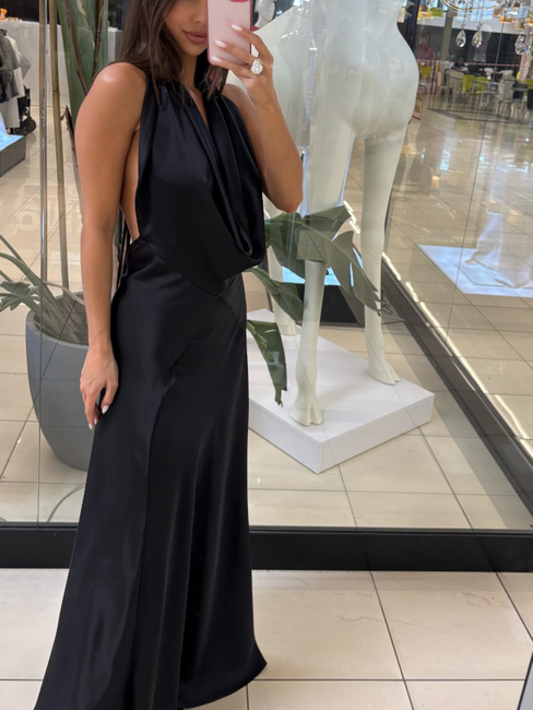 Long dress with open back - Black