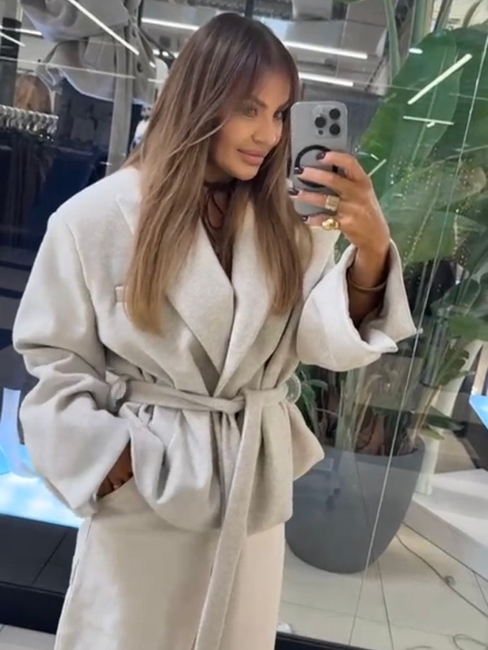 Krótki płaszcz - Marcepan