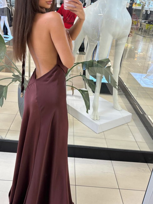 Long dress with open back - Chocolate